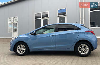 Хетчбек Hyundai i30 2012 в 