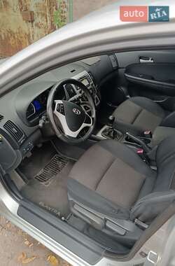 Хэтчбек Hyundai i30 2008 в 