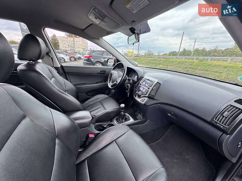 Универсал Hyundai i30 2009 в Стрые