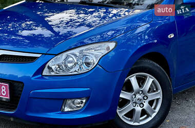 Хэтчбек Hyundai i30 2008 в 