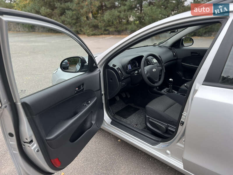 Универсал Hyundai i30 2008 в Виннице