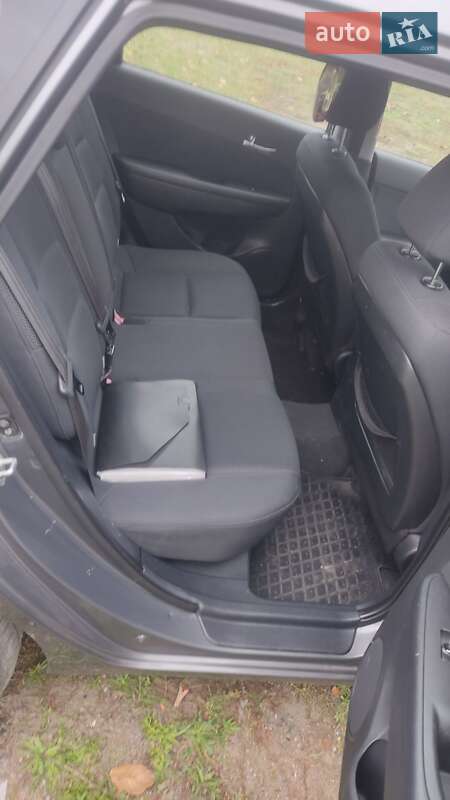 Универсал Hyundai i30 2008 в Смеле