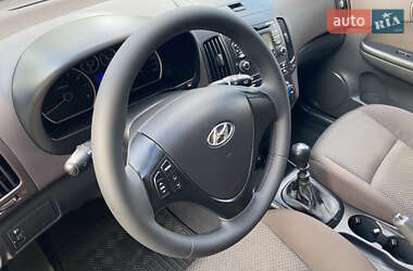 Универсал Hyundai i30 2008 в 