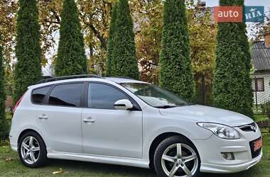 Универсал Hyundai i30 2009 в 