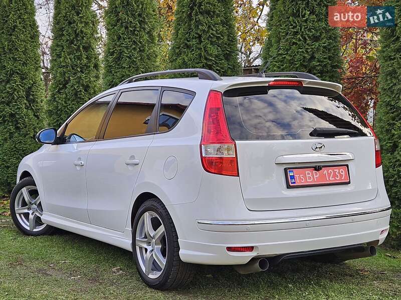 Универсал Hyundai i30 2009 в Бориславе