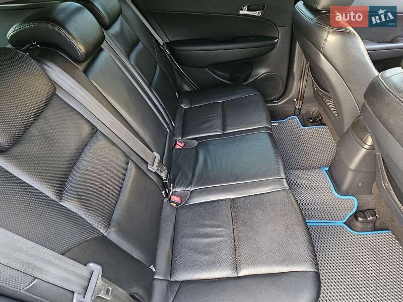 Универсал Hyundai i30 2009 в Бориславе