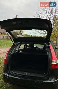 Универсал Hyundai i30 2010 в 