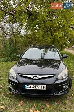 Універсал Hyundai i30 2010 в Смілі