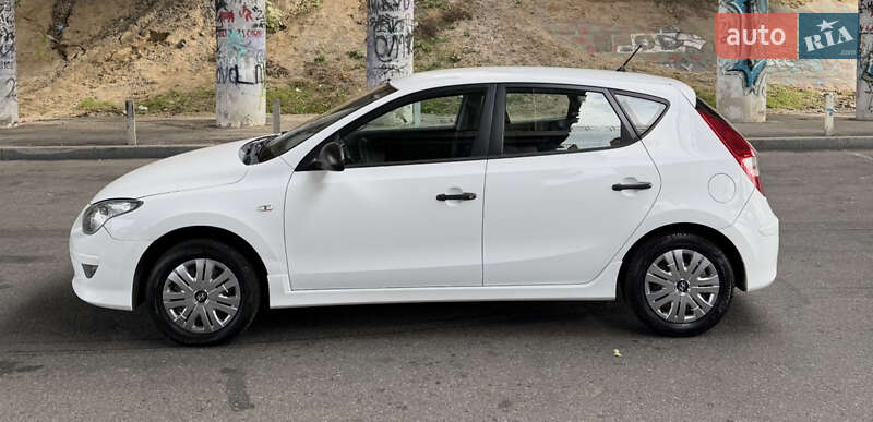 Хетчбек Hyundai i30 2010 в Одесі
