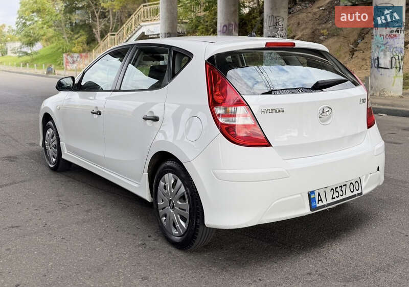 Хетчбек Hyundai i30 2010 в Одесі