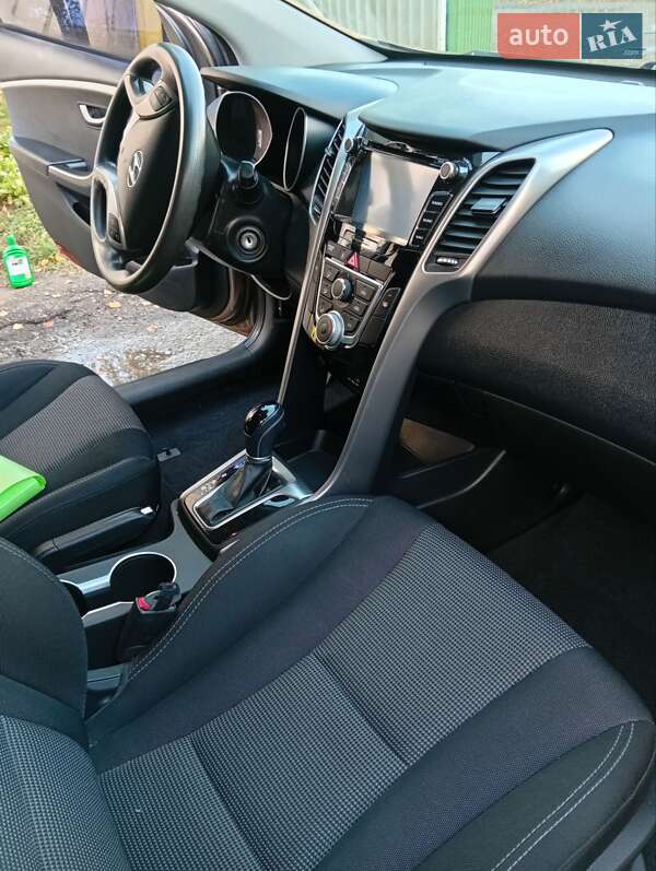 Хетчбек Hyundai i30 2012 в Носівці