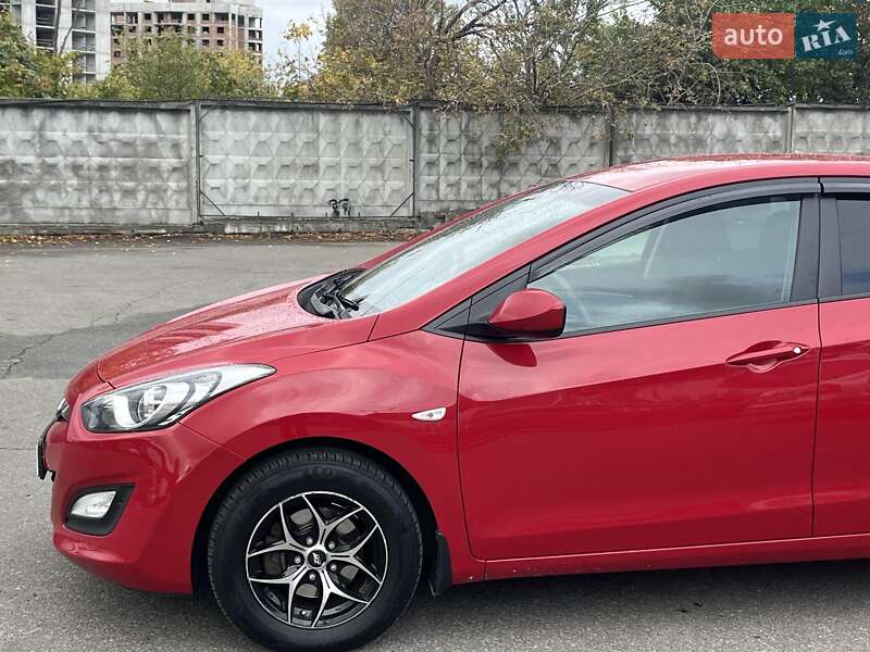 Хэтчбек Hyundai i30 2013 в Киеве фото 10 Хэтчбек Hyundai i30 2013 в Киеве