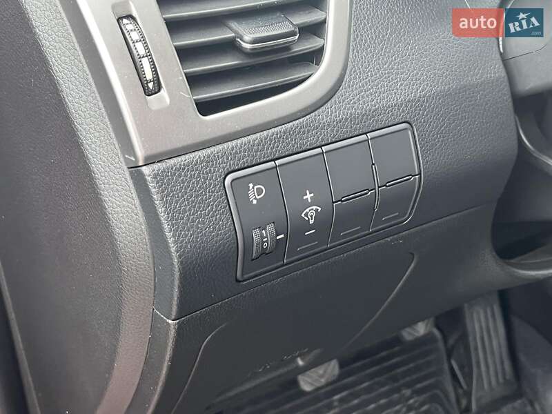 Хэтчбек Hyundai i30 2013 в Киеве фото 14 Хэтчбек Hyundai i30 2013 в Киеве