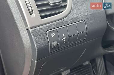 Хэтчбек Hyundai i30 2013 в 
