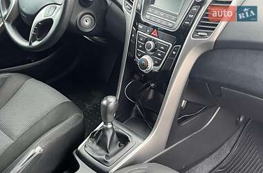 Хэтчбек Hyundai i30 2013 в 