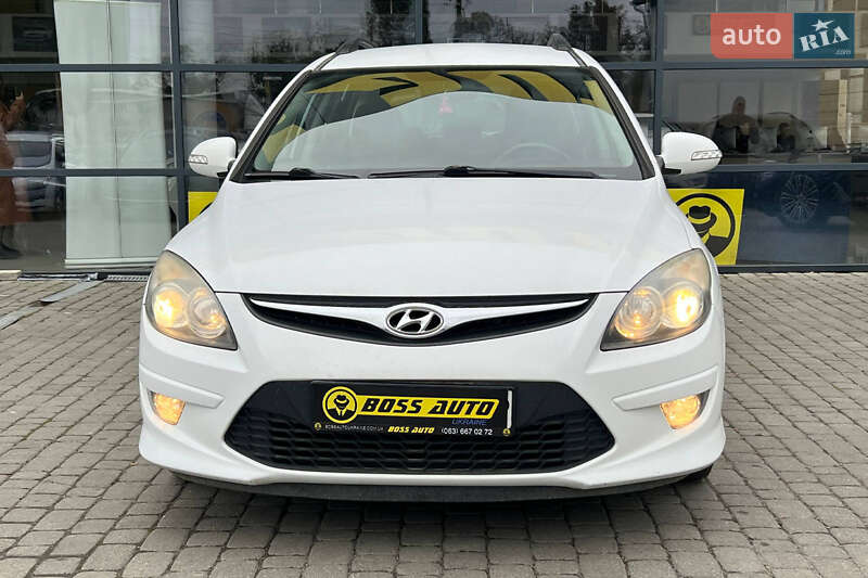 Хетчбек Hyundai i30 2010 в Івано-Франківську