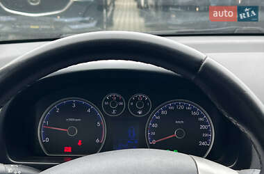 Хэтчбек Hyundai i30 2010 в 