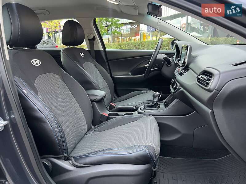 Универсал Hyundai i30 2020 в Киеве фото 14 Универсал Hyundai i30 2020 в Киеве