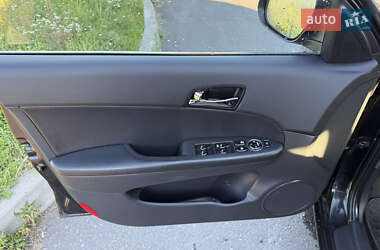 Универсал Hyundai i30 2008 в 
