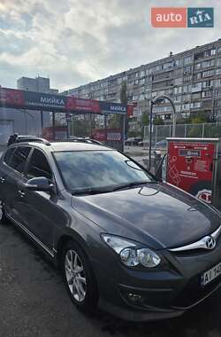 Універсал Hyundai i30 2010 в  фото 16 Універсал Hyundai i30 2010 в