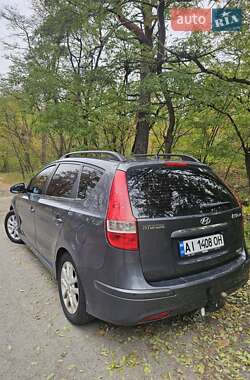 Універсал Hyundai i30 2010 в  фото 29 Універсал Hyundai i30 2010 в