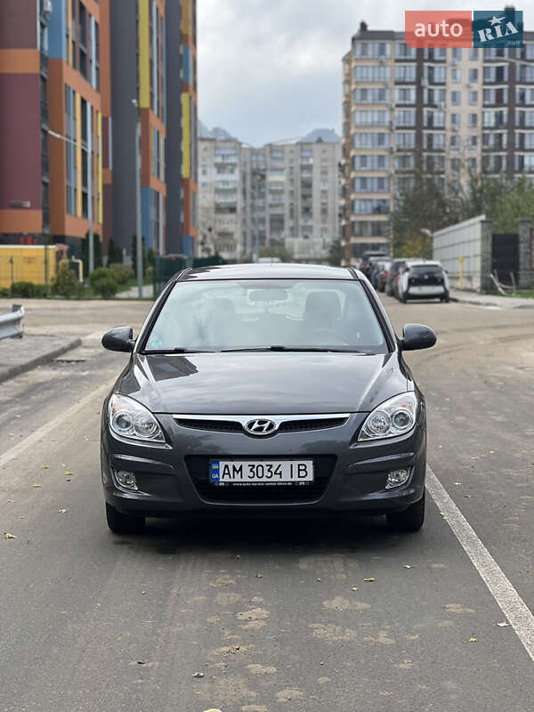 Хетчбек Hyundai i30 2008 в Житомирі фото 5 Хетчбек Hyundai i30 2008 в Житомирі