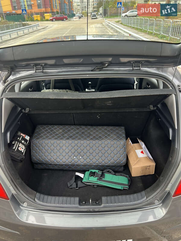 Хетчбек Hyundai i30 2008 в Житомирі фото 23 Хетчбек Hyundai i30 2008 в Житомирі