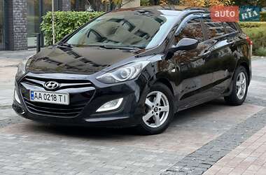 Универсал Hyundai i30 2014 в Киеве