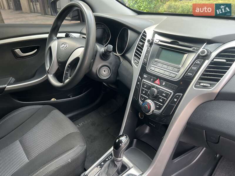Універсал Hyundai i30 2014 в Києві фото 22 Універсал Hyundai i30 2014 в Києві