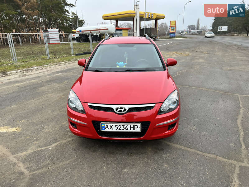 Універсал Hyundai i30 2009 в Зміїві фото 2 Універсал Hyundai i30 2009 в Зміїві