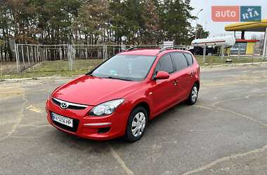 Универсал Hyundai i30 2009 в Змиеве Универсал Hyundai i30 2009 в Змиеве