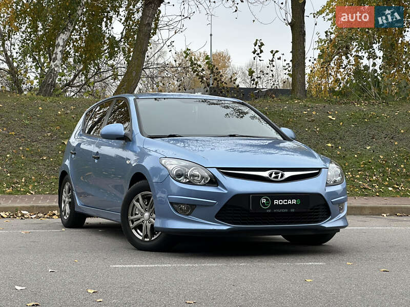 Хетчбек Hyundai i30 2011 в Києві фото 3 Хетчбек Hyundai i30 2011 в Києві