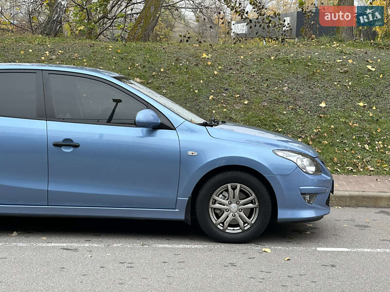 Хетчбек Hyundai i30 2011 в Києві фото 25 Хетчбек Hyundai i30 2011 в Києві
