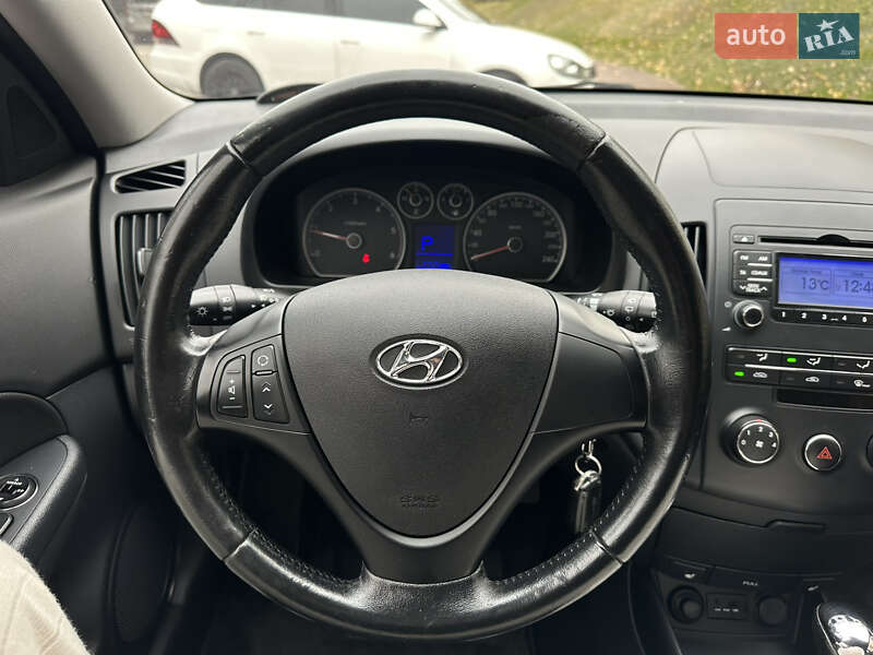 Хетчбек Hyundai i30 2011 в Києві фото 31 Хетчбек Hyundai i30 2011 в Києві