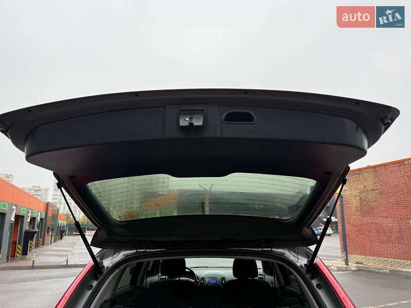Універсал Hyundai i30 2012 в Харкові фото 27 Універсал Hyundai i30 2012 в Харкові