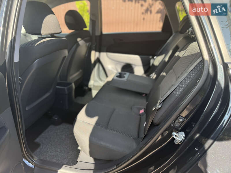 Універсал Hyundai i30 2009 в Борисполі фото 30 Універсал Hyundai i30 2009 в Борисполі