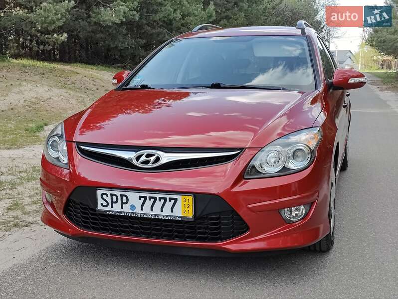 Универсал Hyundai i30 2011 в Киеве