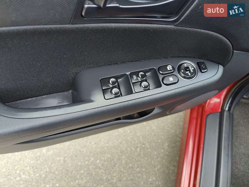 Универсал Hyundai i30 2011 в Киеве