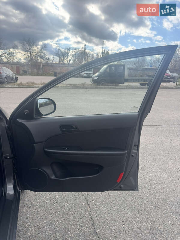 Універсал Hyundai i30 2009 в Білій Церкві фото 70 Універсал Hyundai i30 2009 в Білій Церкві