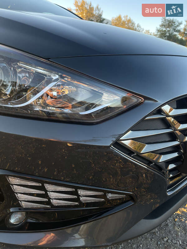 Хетчбек Hyundai i30 2021 в Ужгороді фото 12 Хетчбек Hyundai i30 2021 в Ужгороді