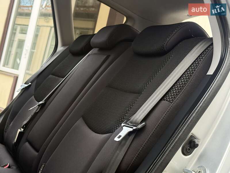 Універсал Hyundai i30 2012 в Дрогобичі фото 55 Універсал Hyundai i30 2012 в Дрогобичі