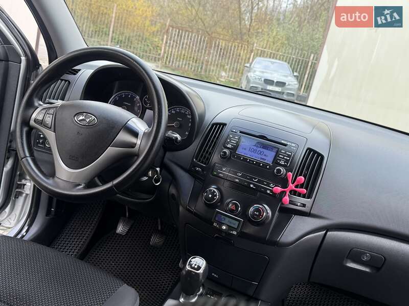 Універсал Hyundai i30 2012 в Дрогобичі фото 70 Універсал Hyundai i30 2012 в Дрогобичі