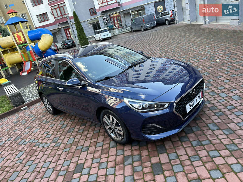 Универсал Hyundai i30 2018 в Ивано-Франковске
