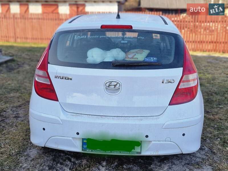 Хэтчбек Hyundai i30 2011 в Луцке фото 3 Хэтчбек Hyundai i30 2011 в Луцке