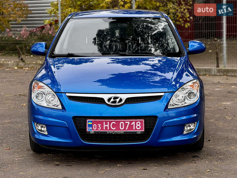 Хэтчбек Hyundai i30 2008 в Виннице