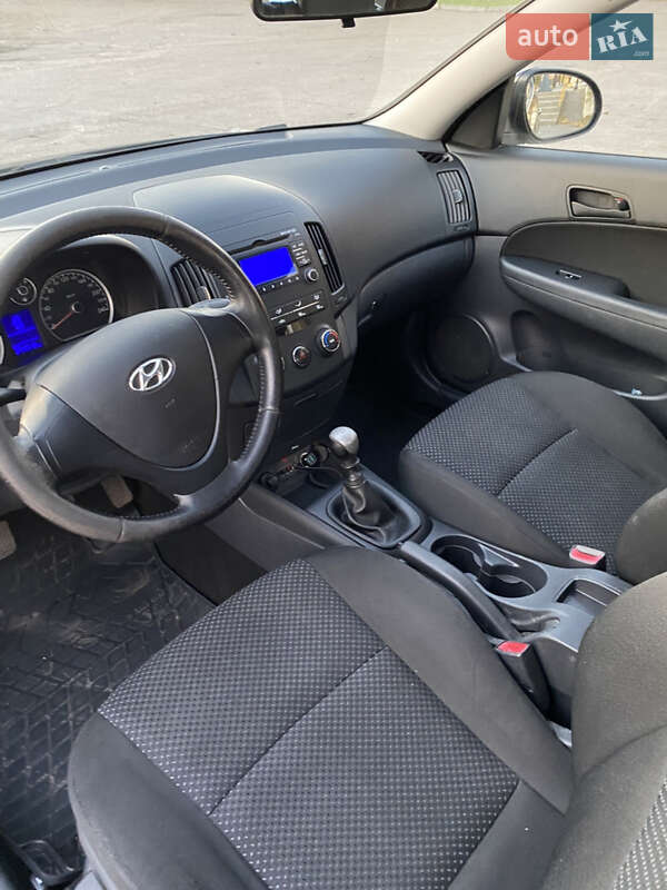 Хетчбек Hyundai i30 2009 в Олександрії