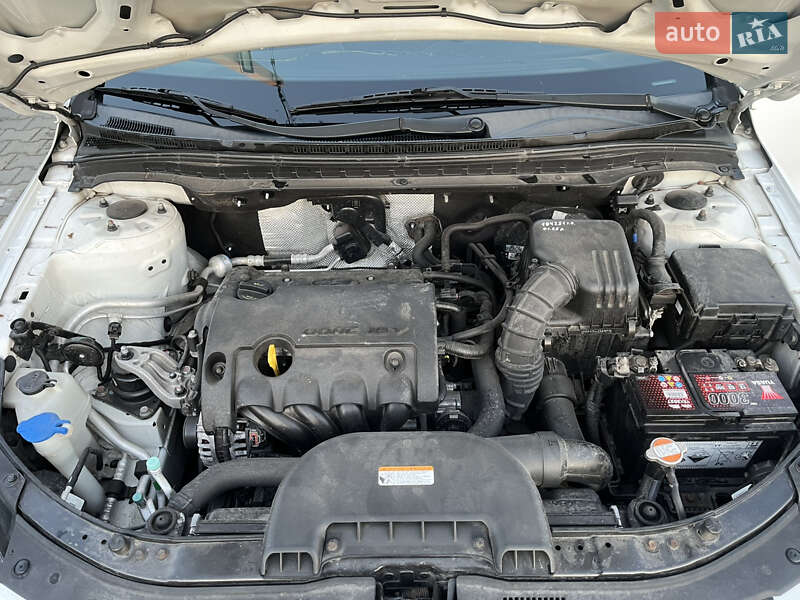 Хэтчбек Hyundai i30 2011 в Львове фото 18 Хэтчбек Hyundai i30 2011 в Львове