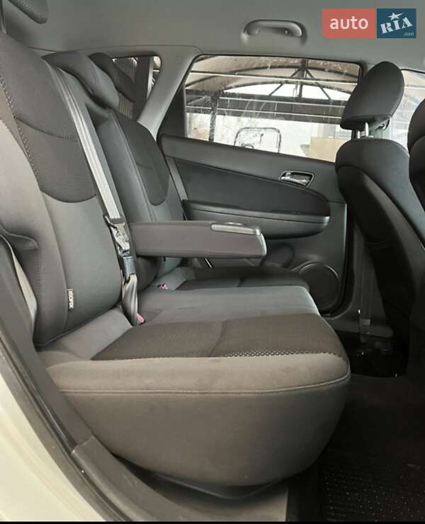Универсал Hyundai i30 2010 в Ужгороде фото 8 Универсал Hyundai i30 2010 в Ужгороде