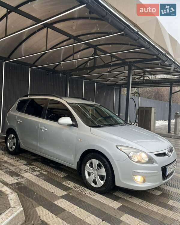 Универсал Hyundai i30 2010 в Ужгороде фото 2 Универсал Hyundai i30 2010 в Ужгороде