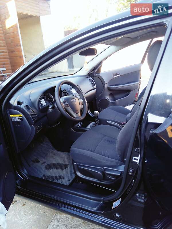 Універсал Hyundai i30 2008 в Охтирці